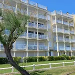 Superb Apartment Near The Sea