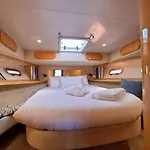 Boat Appart Titanic Cherbourg Motor Yacht A Quai Rose Star