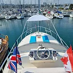 Boat Appart Titanic Cherbourg Motor Yacht A Quai Rose Star