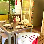 Planete Mobil Homes - Chateau De Galinee
