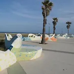 Face Port Plage A 350M Joli T2 Clair 4 Couchages Avec Parking Prive, Draps Serviettes Non Fournies