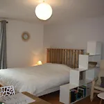 Chambre Cosy Avec Coins Cuisine Et Salle D'Eau