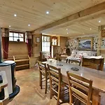 Appartement 5 Etoiles 6 Pers, Sauna, Balneo, Terrasse, 200M Des Commerces Au Grand-Bornand - Fr-1-391-77
