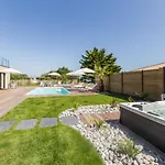 Gites Avec Piscine Chauffee, Spa, Proche Plage Et Commerces, Jardin Privatif Et Tout Compris - Fr-1-306-1207