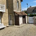 Chez Meme