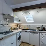 L'Escalier D'H - Duplex 3 In The City Center - Normand Charm - Family Stay