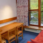 Duplex Cosy Pour 5 Pers. Avec Balcon Sud, Proche Des Pistes Et Commerces A Arc 1800 - Fr-1-411-221