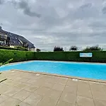 Le Panoramique Yourhosthelper