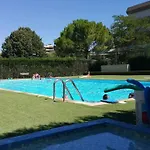 Agreable F2 45 M2, Lumineux Avec Piscine