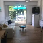 Studio Les Petrels Avec Terrasse Et Jardinet A 2 Pas De La Plage