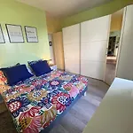 Maison Chaleureuse Avec Grand Jardin, 5 Minutes A Pied De La Plage Des Sables Blancs