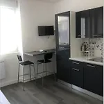 Yannadal/Studio Cosy Avec Vraie Cuisine A Recouvrance/ Proche Tram/Bus Et Proximite Avec L'Arsenal
