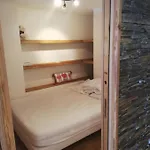 Alpe D'Huez Le Signal Skis Aux Pied