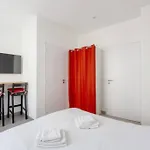 La Chambre Liberte 1, Sdb Privative Et Tv, Cuisine Salon Partages, Confort Et Hypercentre