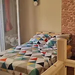 Narbonne Agreable Duplex Avec Veranda Et Cour Interieure