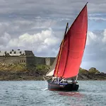Saint-Malo,Les Terrasses Du Rocher, Proche Plage