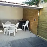 Pornichet A 50M De La Mer Et 800M De La Gare Loue Un Appartement Rdc Avec Cour Dans Une Petite Copropriete Opropriete