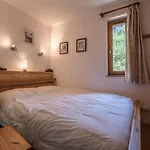 Residence Grand Bois B415 Cles Blanches