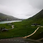 Stunning View Crossing Apartment - 1 Bedroom + Mezzanine - 5Pax - Tignes Val Claret