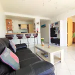 Appartement T3 Lumineux Et Tout Confort De 54 M2 Avec Parking Privatif
