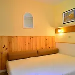 Appartement 2 Pieces + Cabine Pour 6 Pers. A 3 Min Des Pistes, Parking Gratuit - Fr-1-329-47