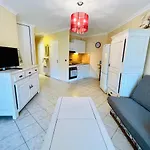 Logement Entier - Idealement Situe