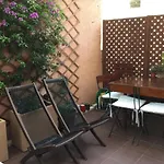 Chambre 1 Personne Avec Terrasse Centre Ville Marseille 3 Nuits Min , Femme Uniquement