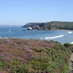 Les Volets Bleus, 100M De La Plage