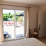 Plaisant Villa With Pool, Close To The Beach