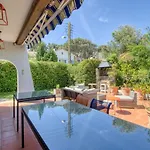 Elegant House With Terrace Garden And Pool