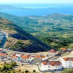 Luxury Villa Tamara With Private Pool And Jet Pool Near Dubrovnik