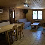 Charmieux Appartement En Chalet Typique
