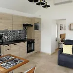 Petite Maison Refaite A Neuf Proche Plage