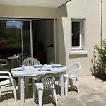 Cabourg : Studio Rez-De-Jardin Proche Plage, Animaux Acceptes, Tv, Wi-Fi Optionnel - Fr-1-487-331