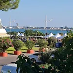Studio Calme A 50M De La Plage Et Petite Vue Mer