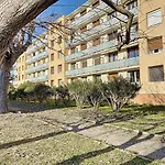 Le St Martin, T2 Parking, Cave, Wifi, Proche Centre