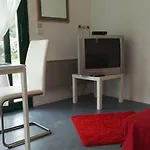 Appartement La Rochelle, 2 Pieces, 4 Personnes - Fr-1-246-47