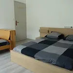 Tout Un 2Eme Etage A 300 Metres De La Mer, Chez L'Habitant !