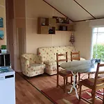 Chalet De 2 Chambres Avec Piscine Partagee Jardin Clos Et Wifi A Grandcamp Maisy