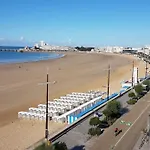 Studio Meuble Face Mer Vue Imprenable Sur La Mer, Parking Et Fibre Gratuits