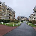 Apartment Well Equipped Near Beach