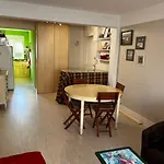 Bel Appartement Plein Centre A 200 M De La Plage