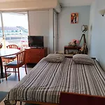Studio With Partial Sea Views In The Popular Seaside Resort Of Benodet