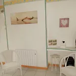 Appartement Avec Cour A 50M De La Plage