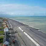 Face A La Mer : Appartement Lumineux