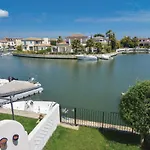 Cozy Home In Aigues-Mortes With Wifi