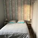 Les Vagues, Villa Avec Garage