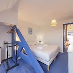 Appartement Vue Sur Le Port Avec Piscine