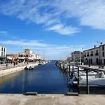 Appartement De Charme Sur Le Port De Marseillan