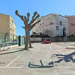 Appartement Renove Avec Parking Privatif ,A 2Min De La Plage